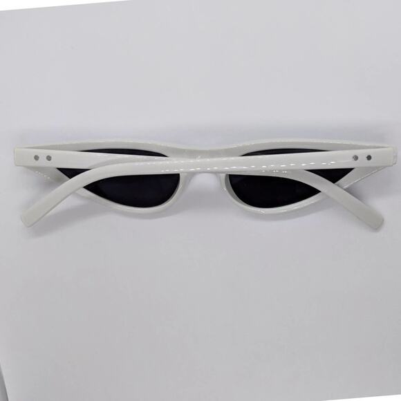 White Slim Frame Sunnies Sunglasses New